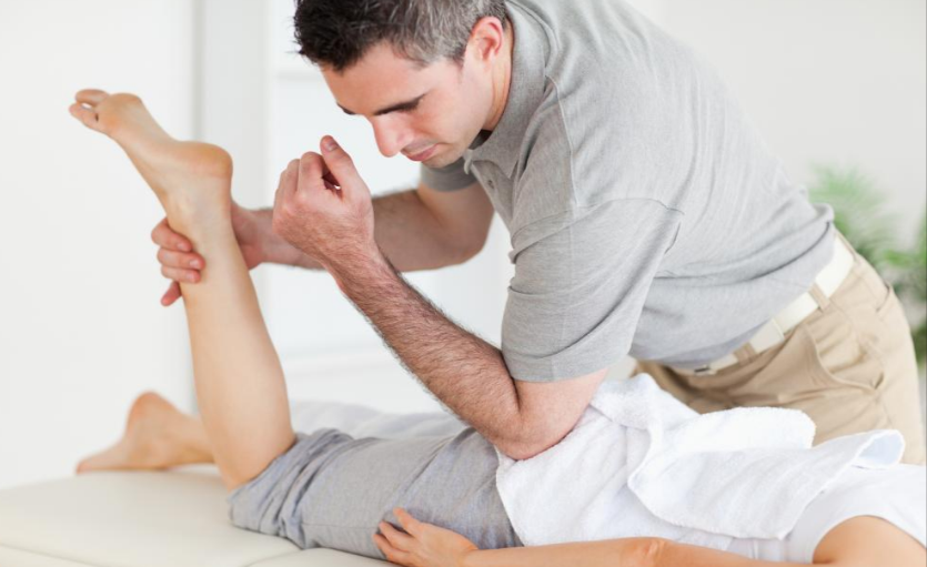 Chiropractor For Sciatica Pain Relief