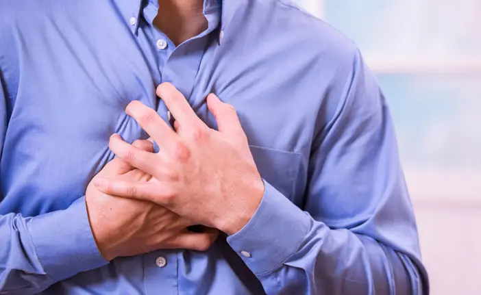 sudden-sharp-chest-pains-on-left-side-causes-scary-symptoms